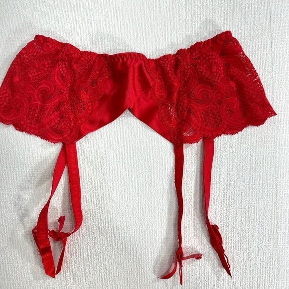 Victoria’s Secret vintage floral lace garter belt red size M/L - Picture 1 of 8